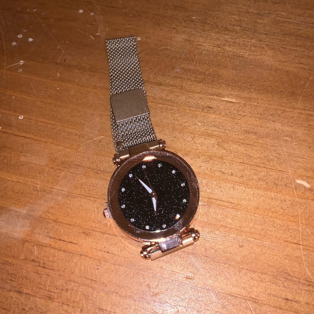 Ladies wrist watch